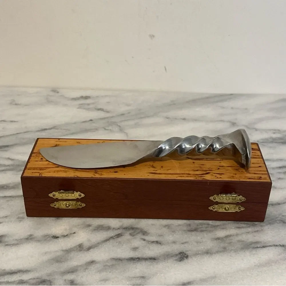 Walton railroad spike Knife in Wooden presentation Box #64 NIB NEW